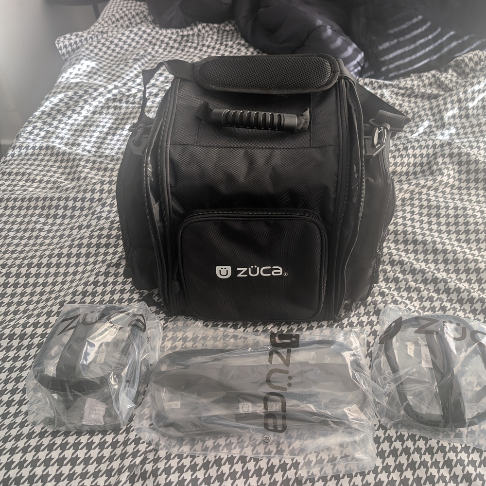 Züca Black Travel Bag with Accessories